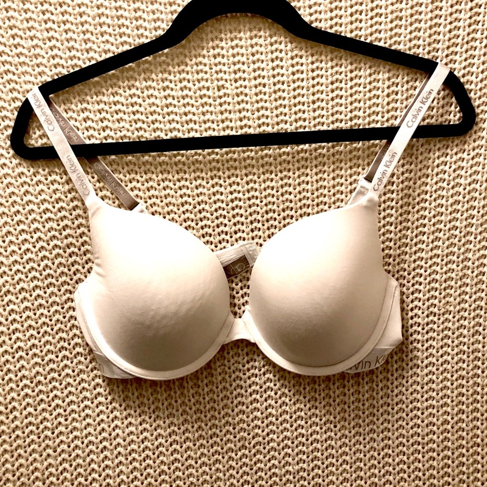 CALVIN KLEIN bra NWOT